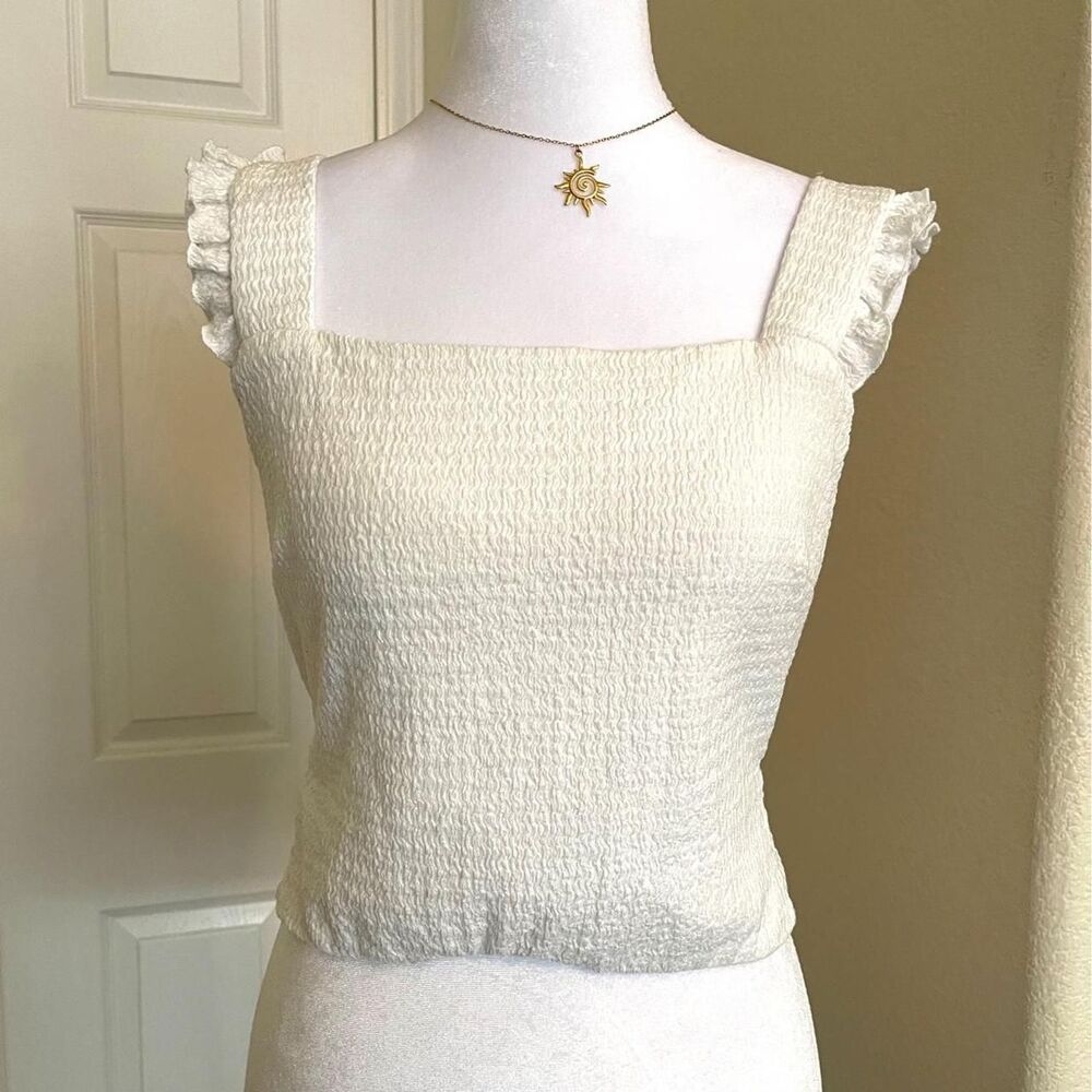 white ruffle crop top with square neckline and textured fabric - size Medium